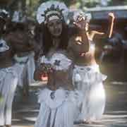 Woman dancers from Rapa Nui